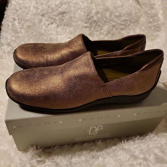 Brand new in original box sport Donald j pliner made in the mtns of Italy. - Picture 5 of 7